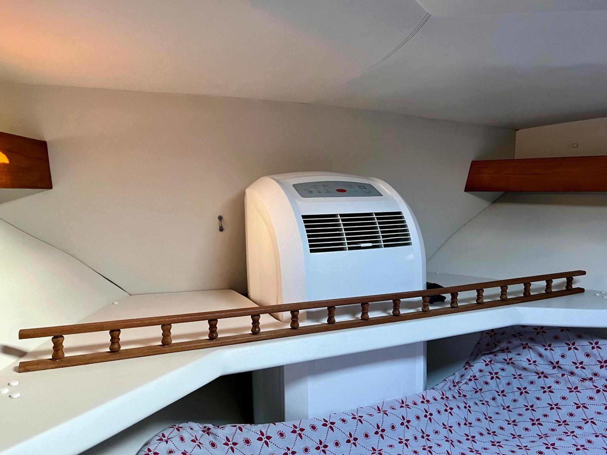 Cozy private two rooms yacht in Barcelona - Port Fórum Sant Adrià de Besòs Exterior foto